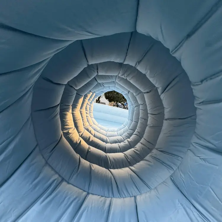 Tunnel de la structure gonflable aquatique